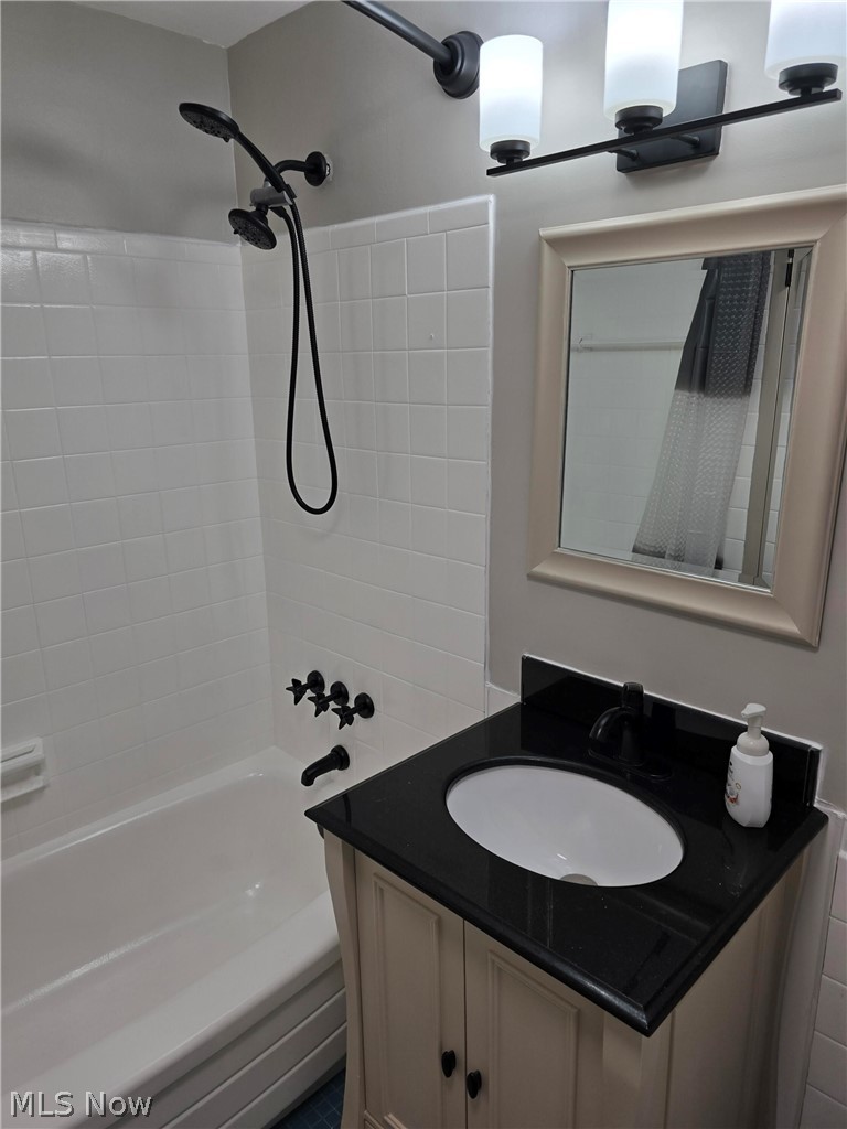 12520 Edgewater Drive #510, Lakewood, OH - Photo 4