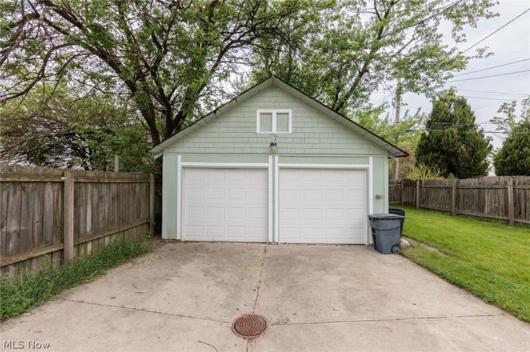 3878 133rd Street, Cleveland, OH - Photo 3
