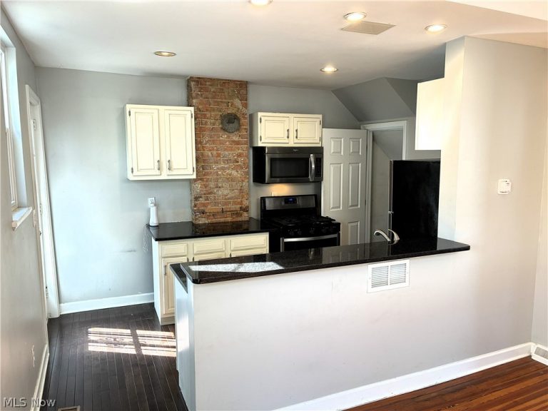 1429 38th Street, Cleveland, OH - Photo 8