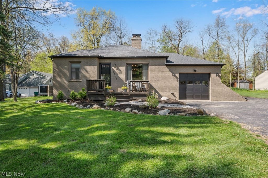 1791 Sprague Road, Seven Hills, OH