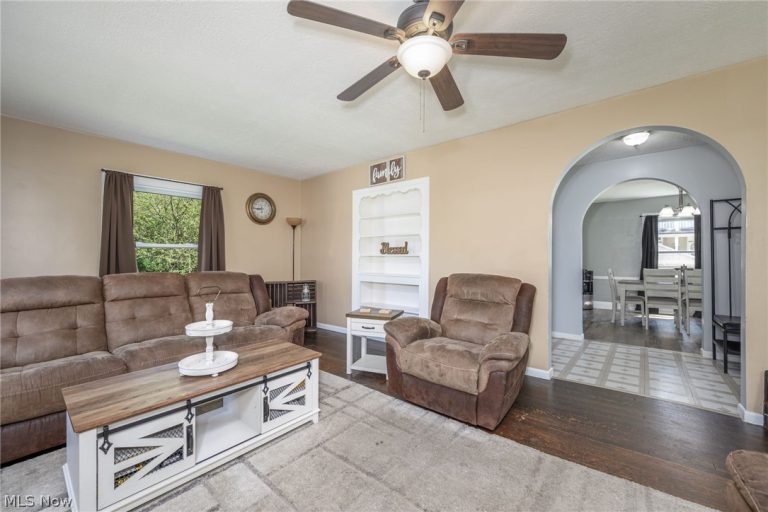216 Lewis Place, Massillon, OH - Photo 6