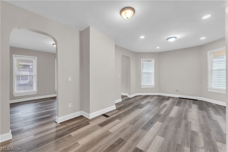 2344 86th Street, Cleveland, OH - Photo 6