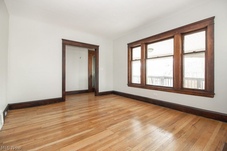 1295 Jackson Avenue, Lakewood, OH - Photo 3