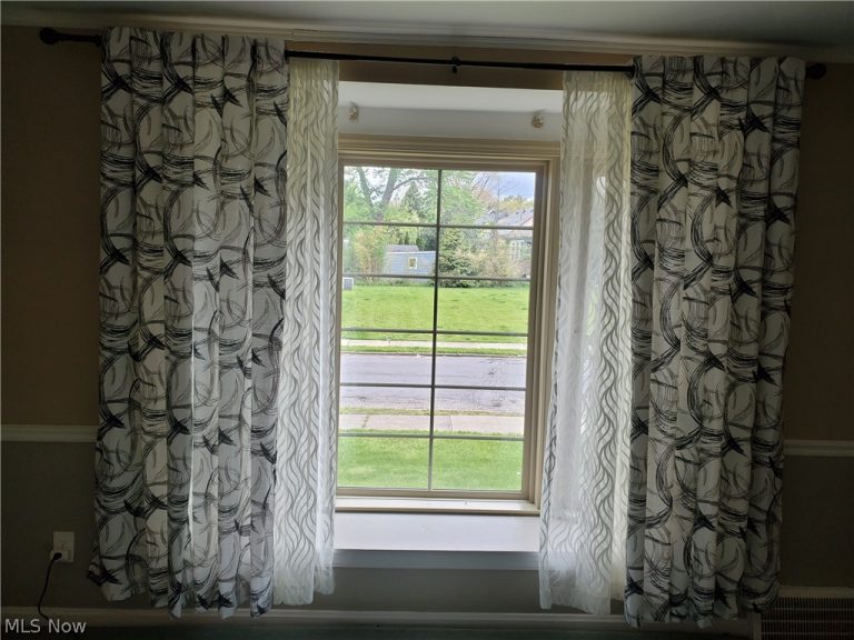 1115 Clifford Road, Cleveland Heights, OH - Photo 8