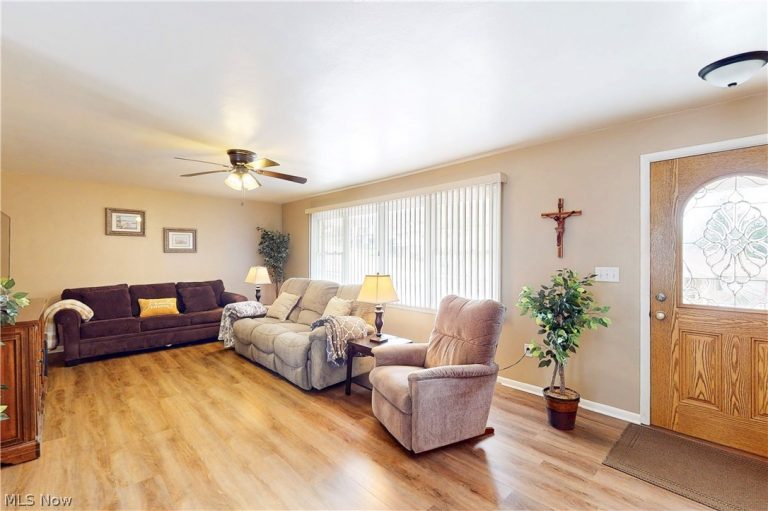 400 Terri Avenue, Steubenville, OH - Photo 5