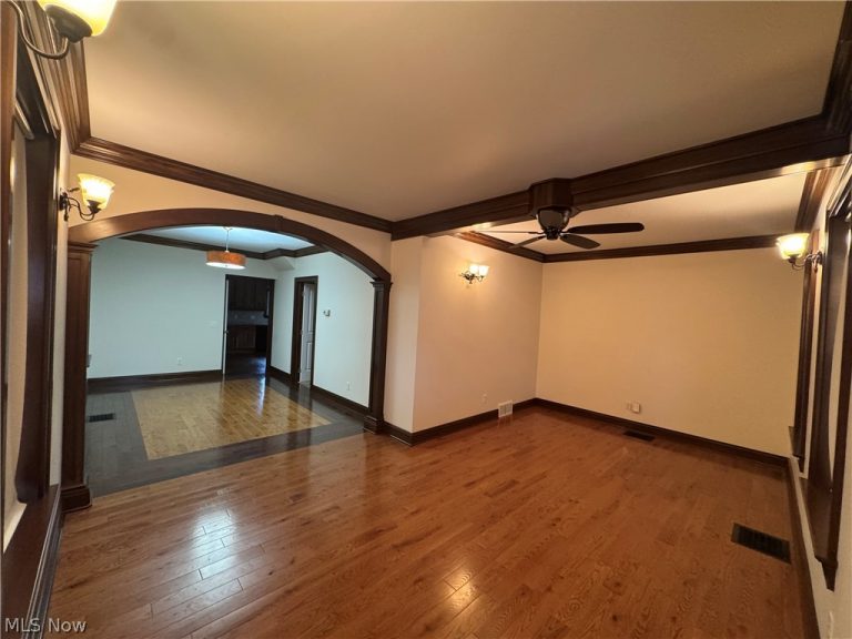 8506 Nowlen Street, Mentor, OH - Photo 8