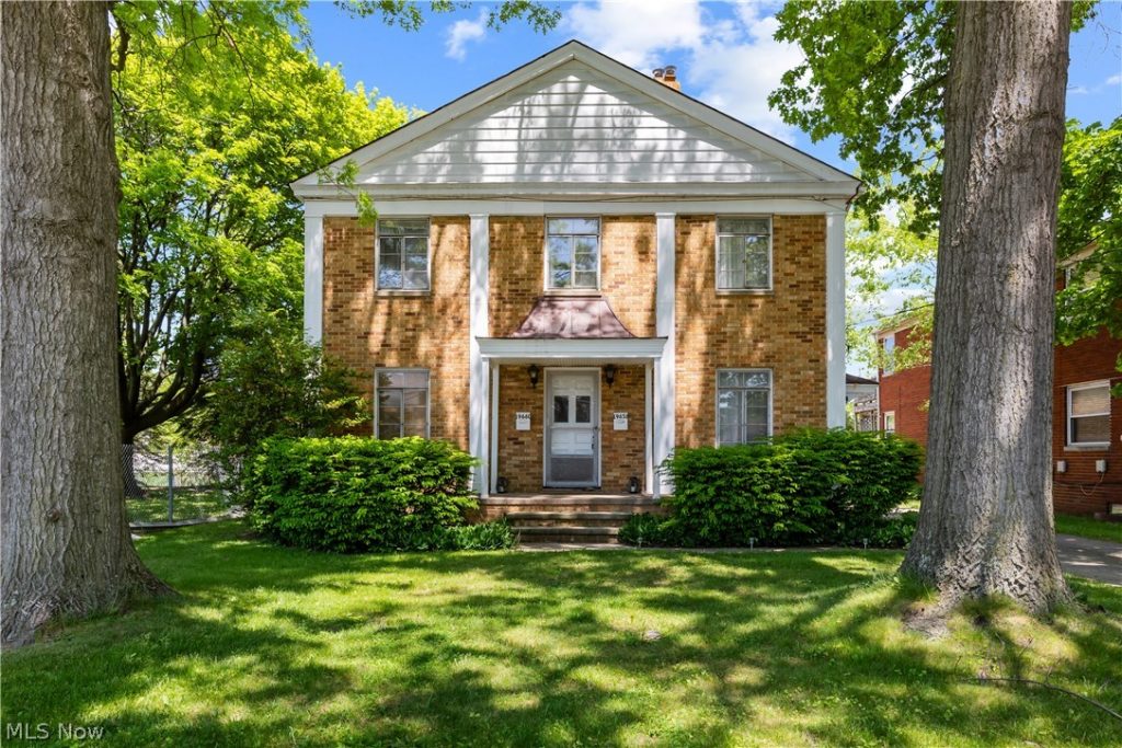 19658 Hilliard Boulevard, Rocky River, OH