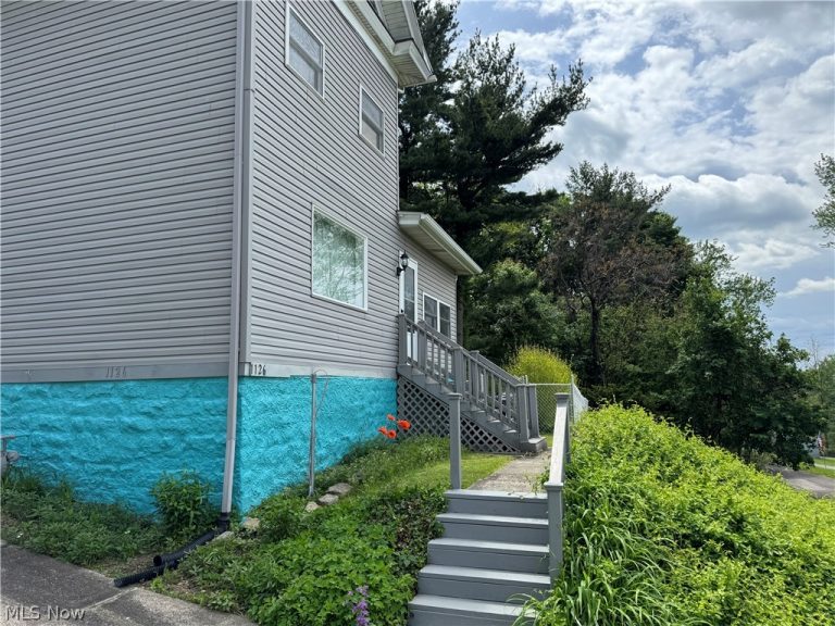 1126 Jennings Avenue, East Liverpool, OH - Photo 3