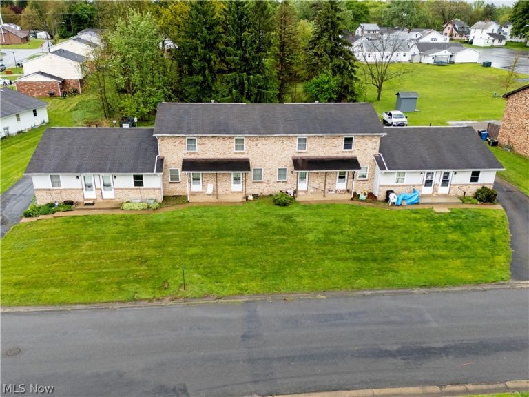 689 Colony Road, Canal Fulton, OH, 44614