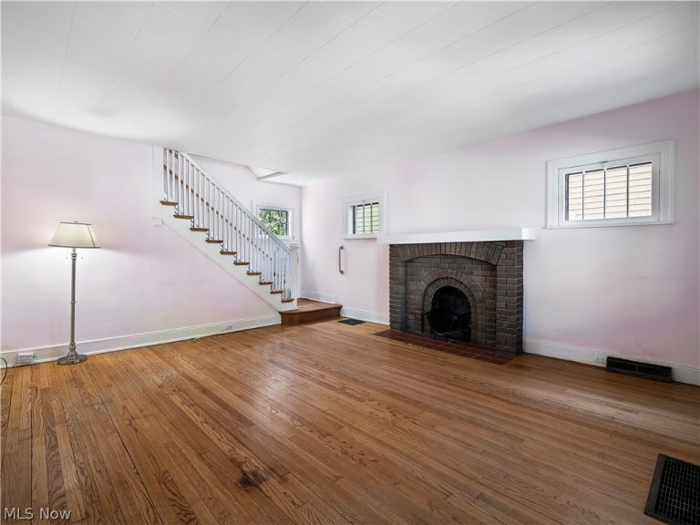 1331 Cranford Avenue, Lakewood, OH - Photo 6