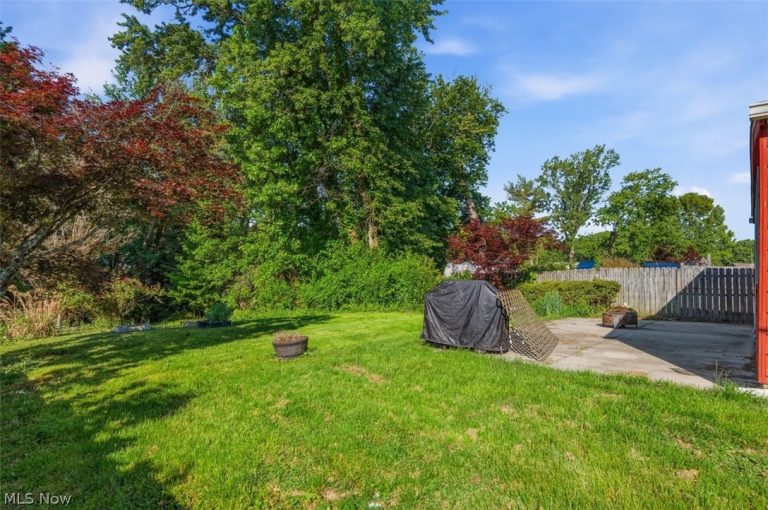 146 Riverview Drive, Marietta, OH - Photo 5