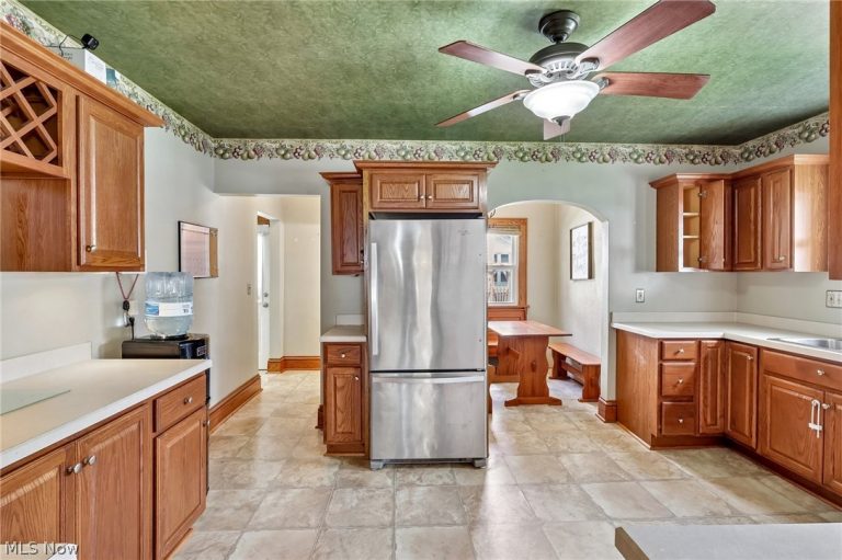 403 Baird Avenue, Barberton, OH - Photo 5