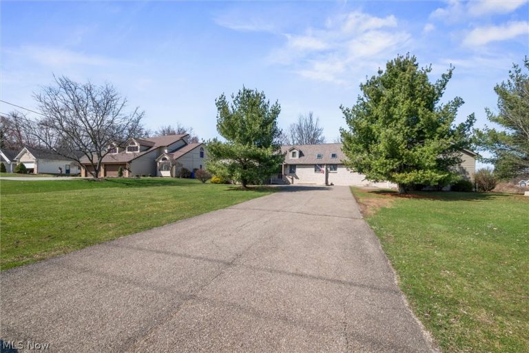 3580 Western Reserve Road, Poland, OH, 44514