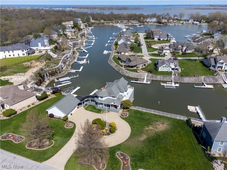 4009 Woodcliff Drive, Lakeside Marblehead, OH - Photo 2