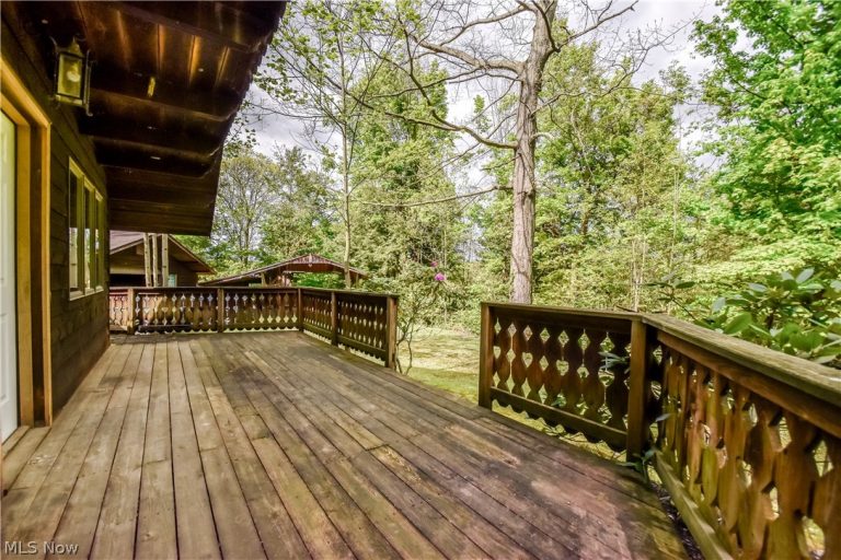 5671 River Road, Geneva, OH - Photo 6