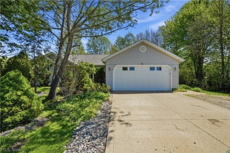 155 Rome Rock Creek Road, Roaming Shores, OH - Photo 2