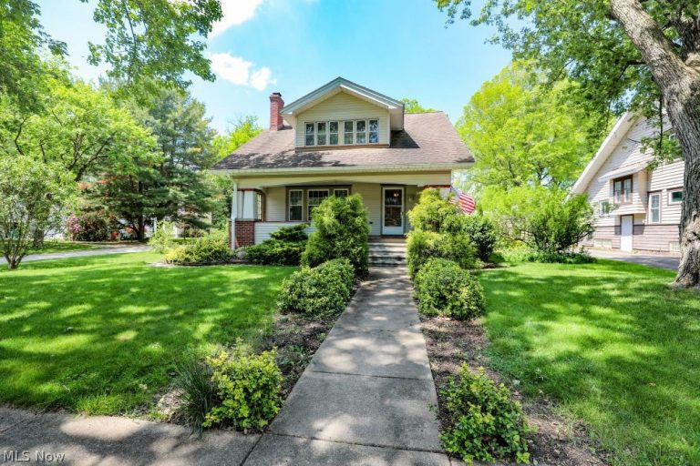 228 Lawrence Street, Ravenna, OH - Photo 2