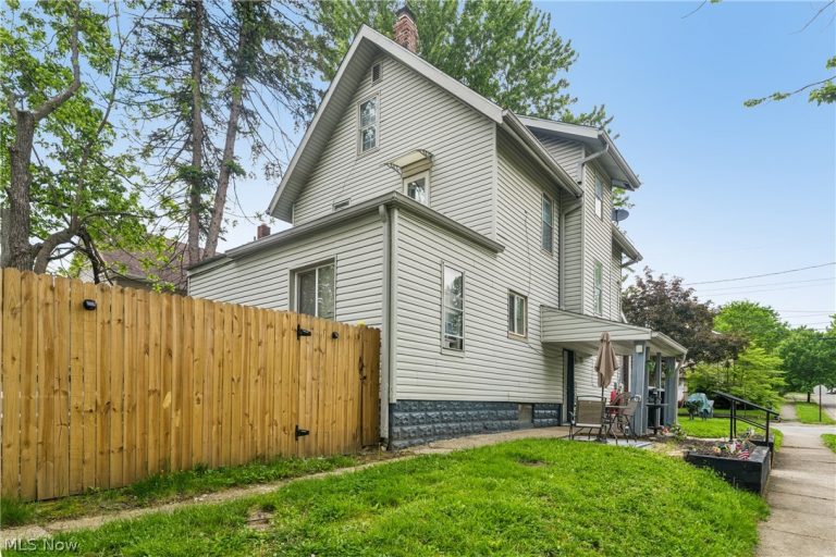 52 Brookside Avenue, Akron, OH - Photo 4