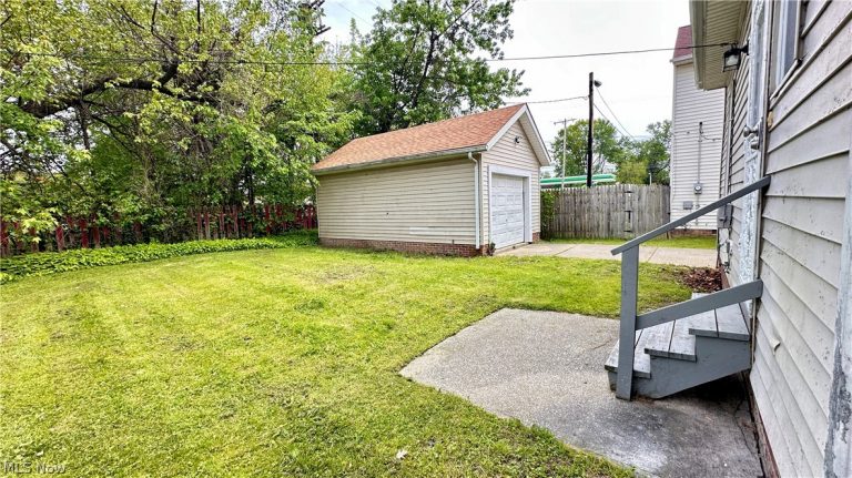 571 115th Street, Cleveland, OH - Photo 3