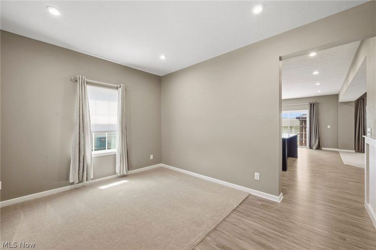 1713 Muirfield Lane, Painesville Twp, OH - Photo 6