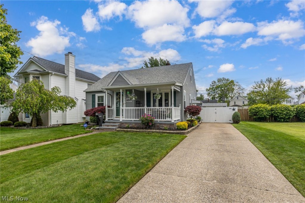 2424 30th Street, South Lorain, OH