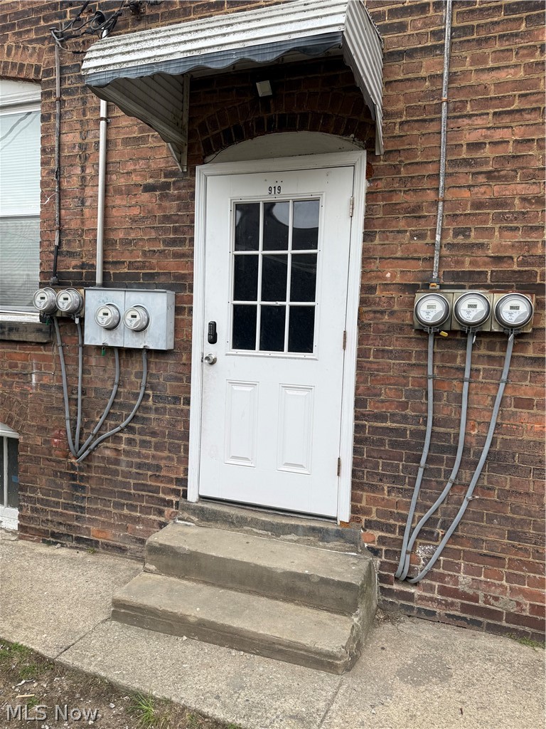 919 Ansel Road, Cleveland, OH - Photo 3