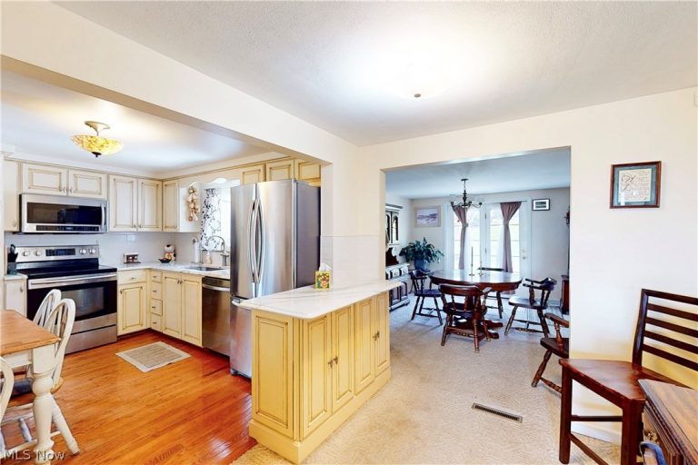 2711 Whitehaven Boulevard, Steubenville, OH - Photo 5