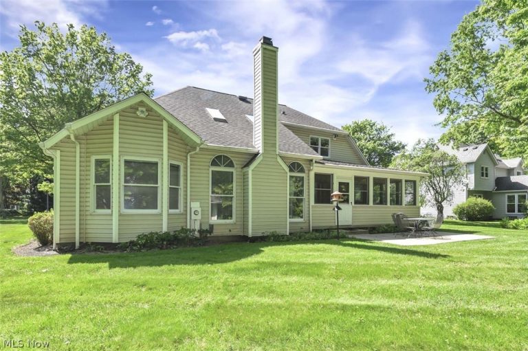 431 Avon Point Avenue, Avon Lake, OH - Photo 4