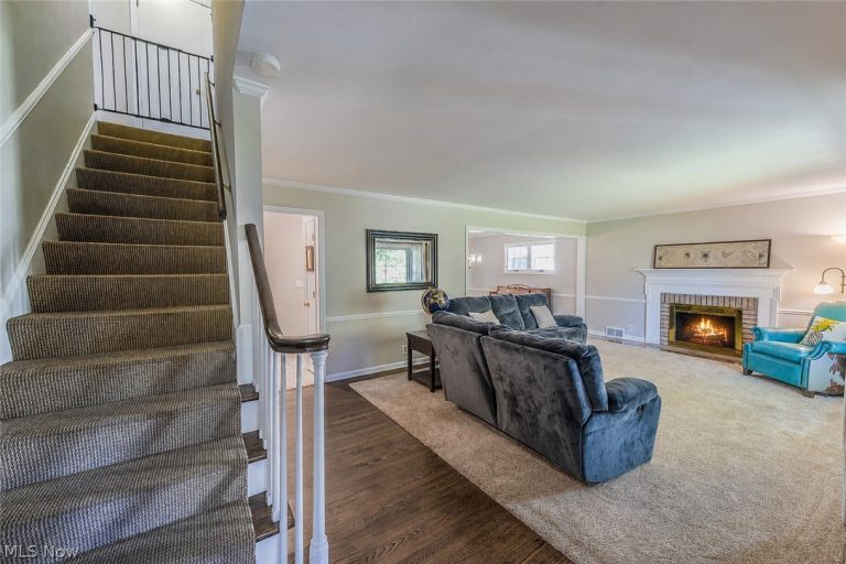 22532 Byron Road, Shaker Heights, OH - Photo 3