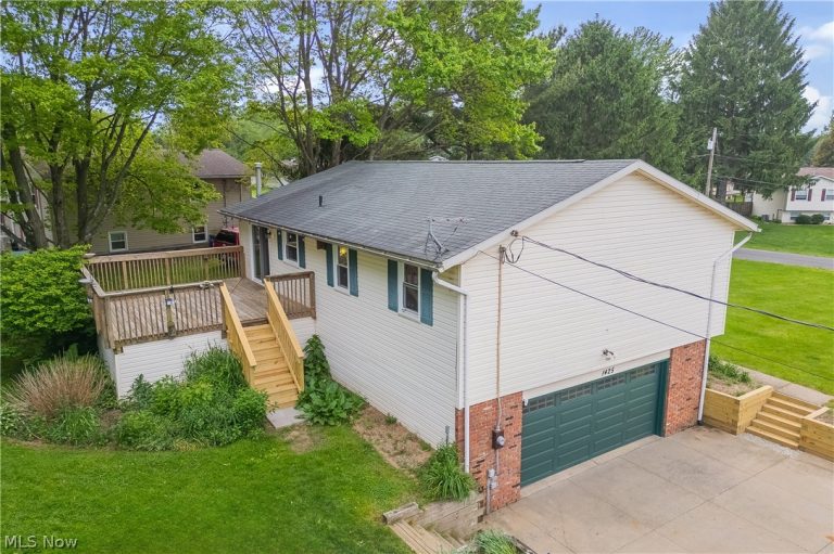 1425 Galaxy Drive, Mogadore, OH - Photo 3