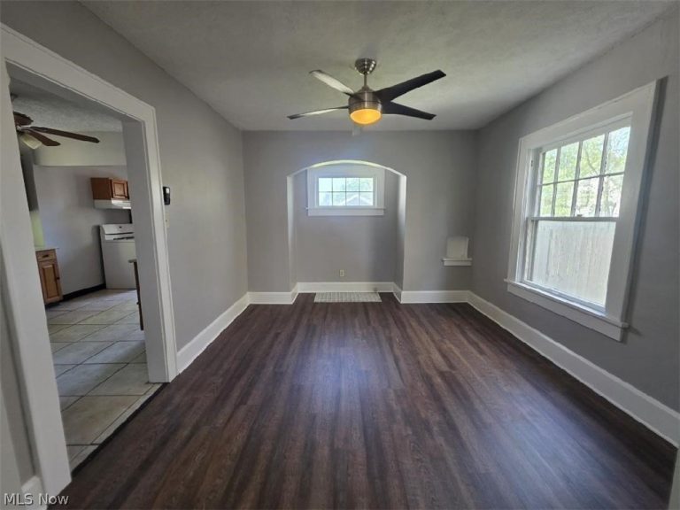 907 14th Street, Canton, OH - Photo 2