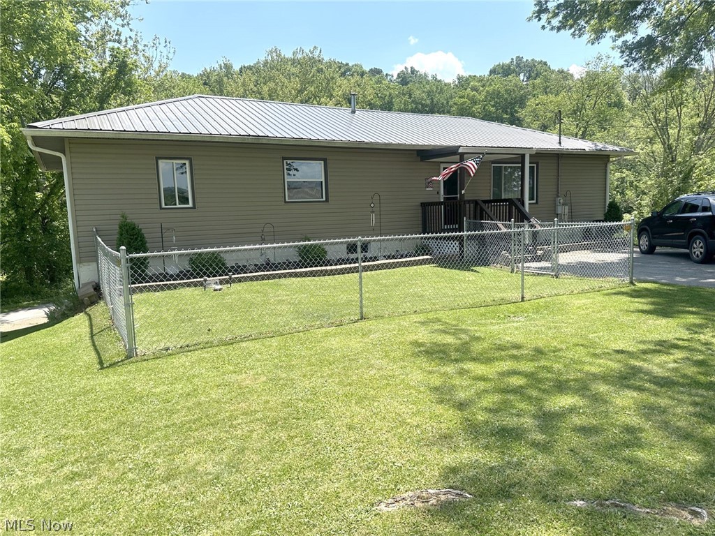 459 Elizabeth Pike, Mineral Wells, WV
