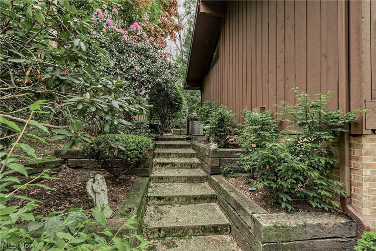1936 Hemlock Drive, Kent, OH - Photo 8