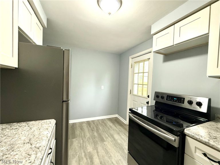 128 Locke Avenue, Massillon, OH - Photo 4