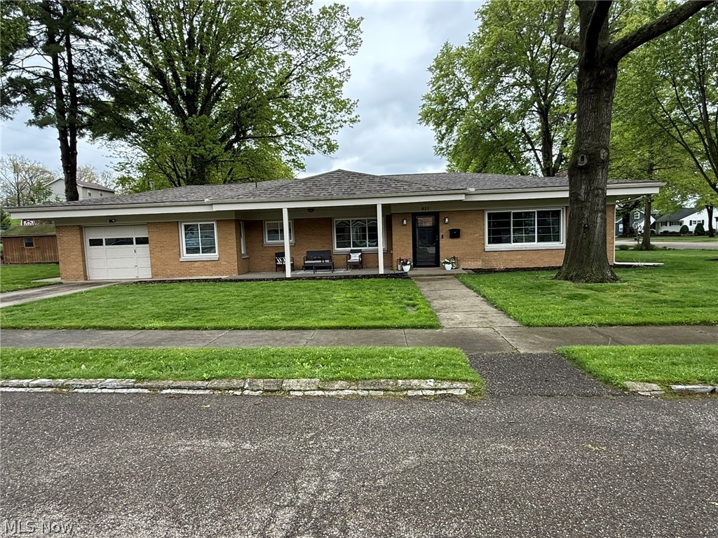837 Oak Street, New Philadelphia, OH