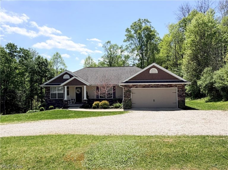 7807 Arbon Drive, Millersburg, OH - Photo 3
