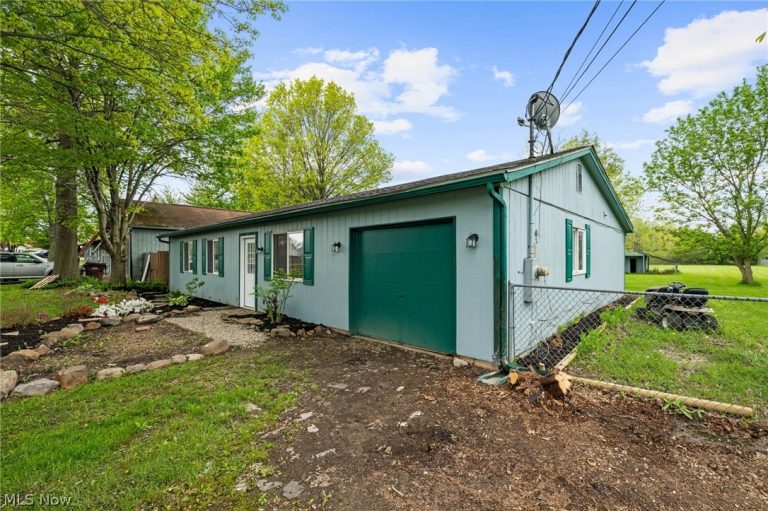 12360 Cowley Road, Columbia Station, OH - Photo 3