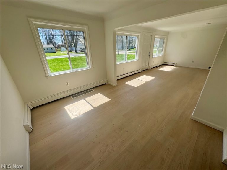 7407 Hawk Avenue, Mentor, OH - Photo 8
