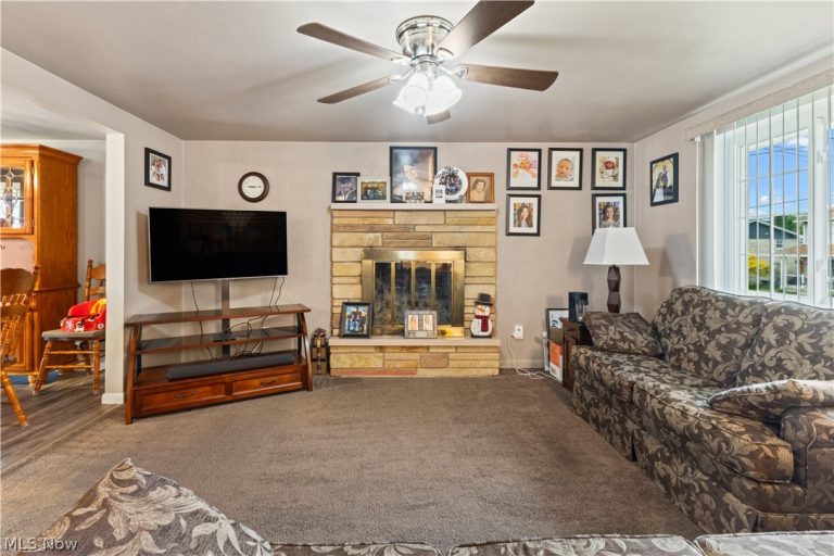 119 Lincoln Place, Follansbee, WV - Photo 4