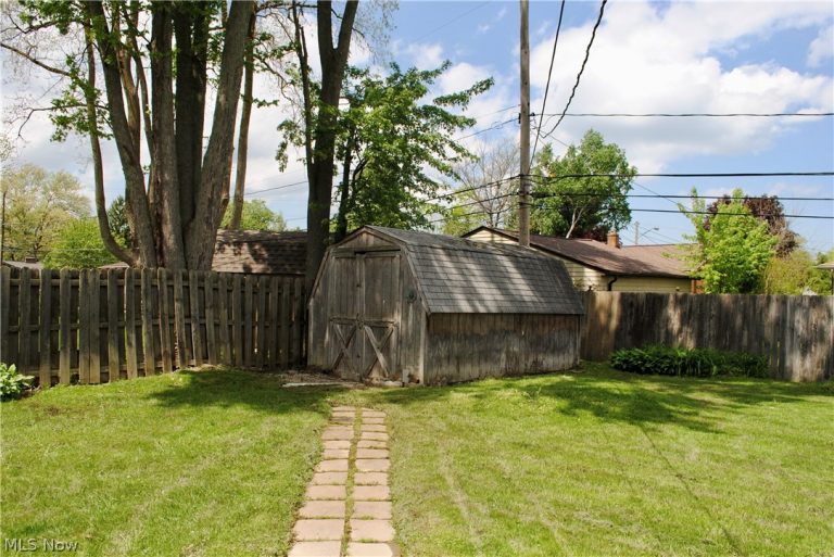 424 Race Street, Berea, OH - Photo 6