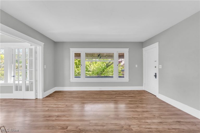3309 Desota Avenue #2/UP, Cleveland Heights, OH - Photo 3