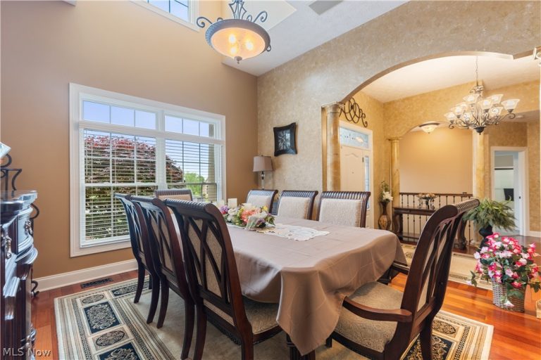 8591 Harlequin Circle, Massillon, OH - Photo 6