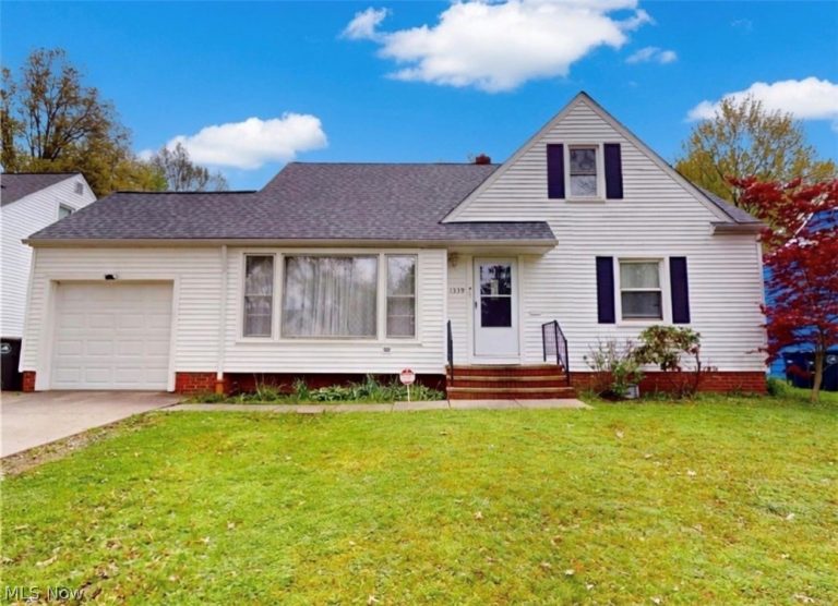 1339 Haverston Road, Lyndhurst, OH, 44124
