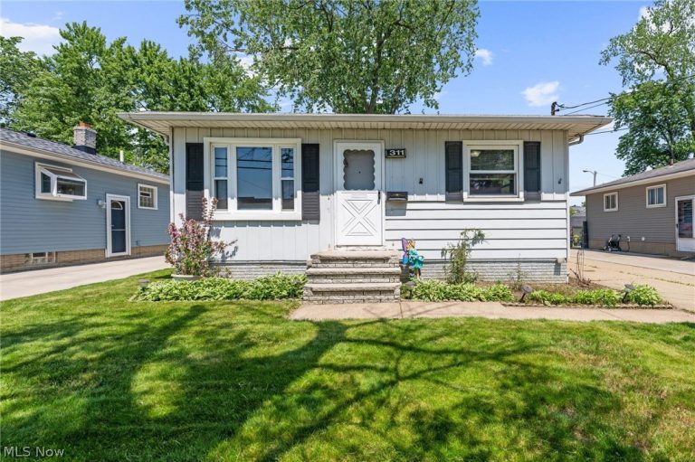 311 Parkway Drive, Eastlake, OH, 44095