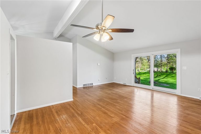 5995 Liberty Road, Solon, OH - Photo 3