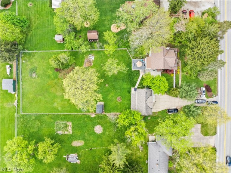 2136 Sprague Road, Broadview Heights, OH - Photo 6