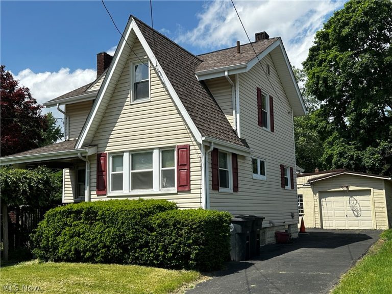 513 Waterloo Road, Akron, OH - Photo 3