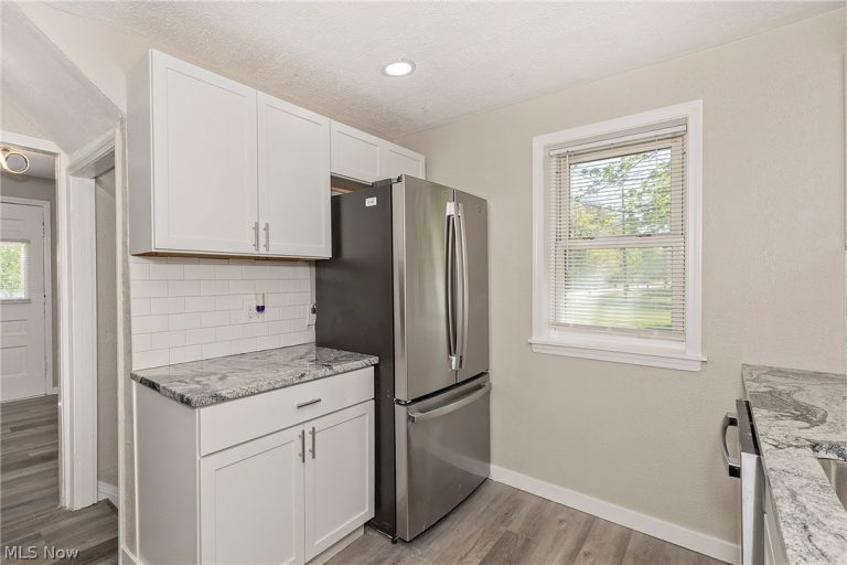 22530 Harms Road, Richmond Heights, OH - Photo 5