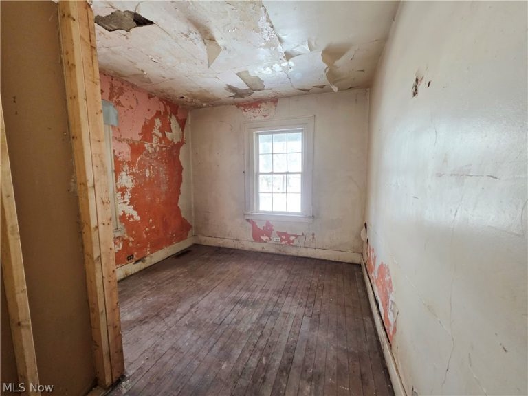 732 Kendall Avenue, Steubenville, OH - Photo 5