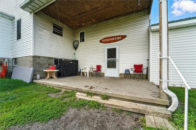 2393 Stanhope Kelloggsville Road, Dorset, OH - Photo 4